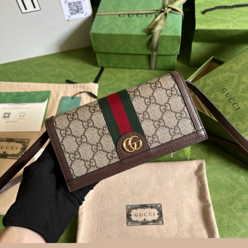 G*u*i wallets & purse